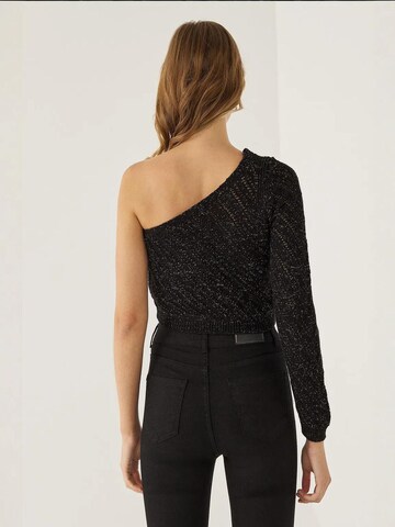 Hiccup Pullover in Schwarz