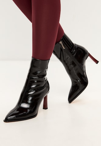 CESARE GASPARI Bootie in Black