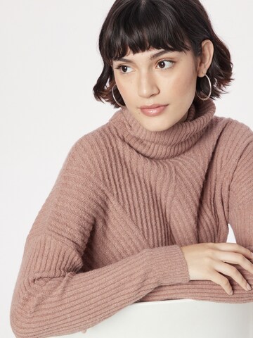 Pull-over 'Enara' ABOUT YOU en marron