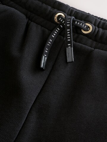 Baker by Ted Baker Облекло за бягане в черно