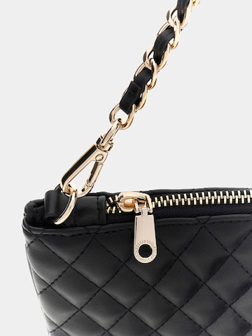 GUESS Clutch in Black