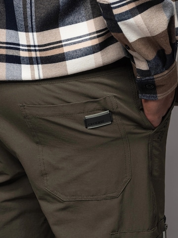 Ombre Regular Sports trousers 'OM-PAJO-0200' in Green