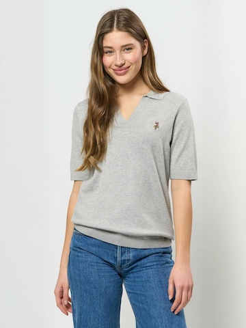 Top ' UWLilwan ' de la U.S. POLO ASSN. pe gri: față