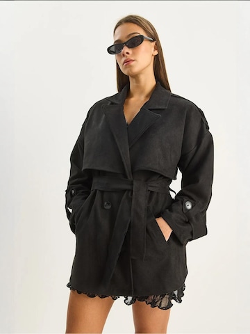 Bianco Lucci Tussenmantel in Zwart