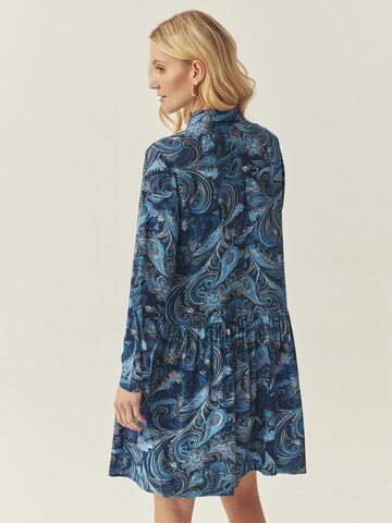 TATUUM - Vestido en azul