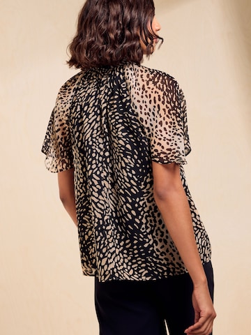 Friends Like These Blouse in Beige