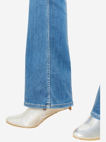 LolaLiza Bootcut Jeans i blå