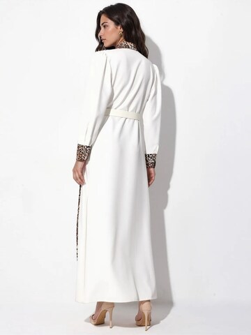MSN Collection - Vestidos camiseiros em branco