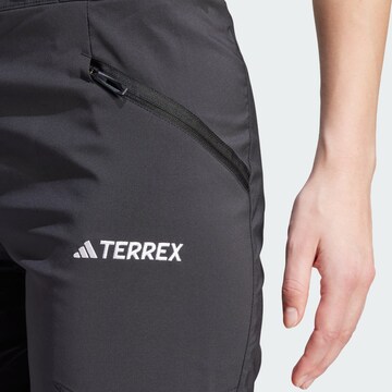 ADIDAS TERREX Regular Outdoorshorts 'Xperior' in Schwarz