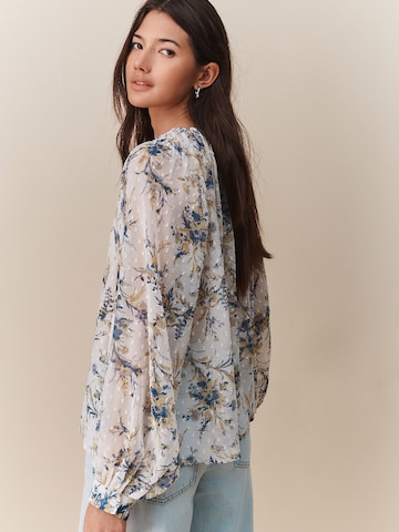 Next - Blusa em branco