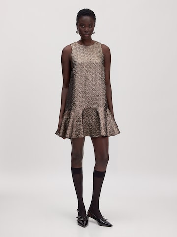 Abito da cocktail 'Zainab' di EDITED in oro: frontale