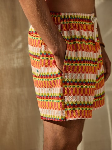 Pantaloncini da bagno di Next in arancione