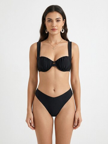 Cupshe Bustier Bikini 'CAA12C5D155AA' in Schwarz