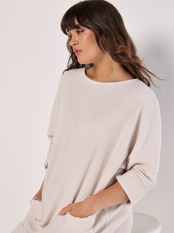 Robe Apricot en argent