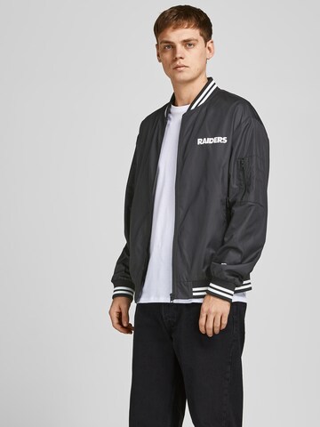 JACK & JONES - Chaqueta de entretiempo en negro: frente