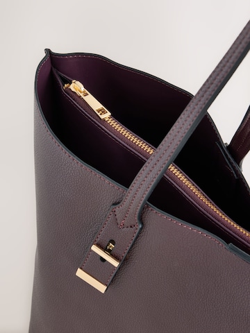 Next Shopper in Lila