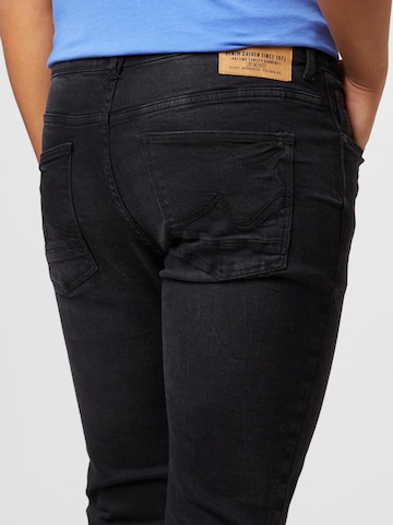 Coupe slim Jean Petrol Industries en noir