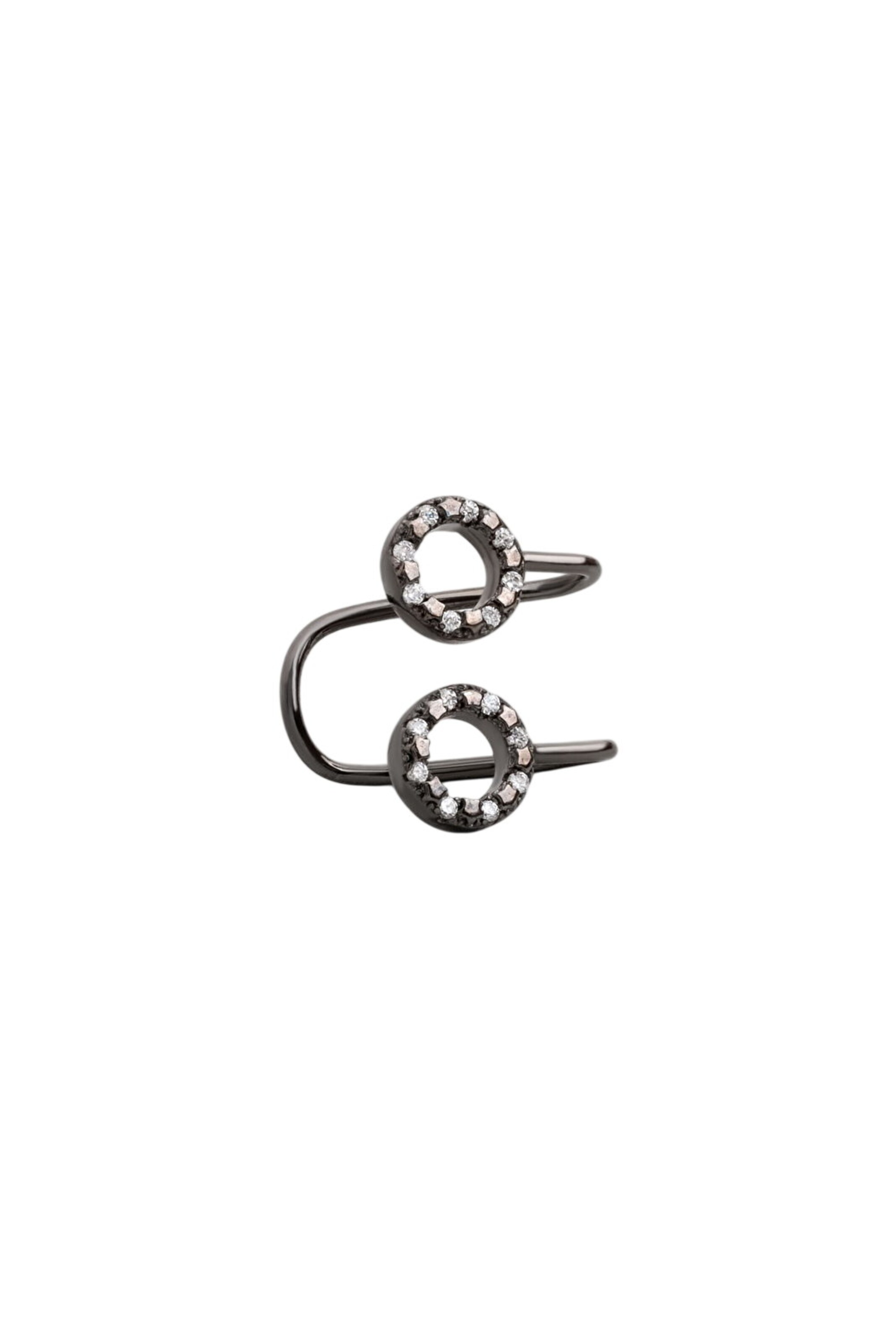 So Chic Earrings in Black: front