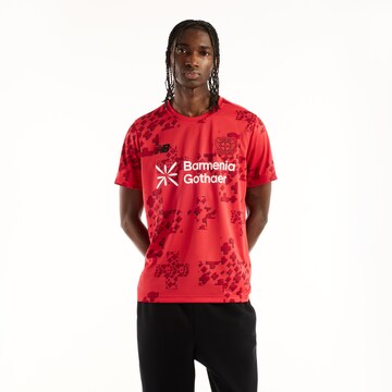 new balance Funktionsshirt in Rot: Vorderseite