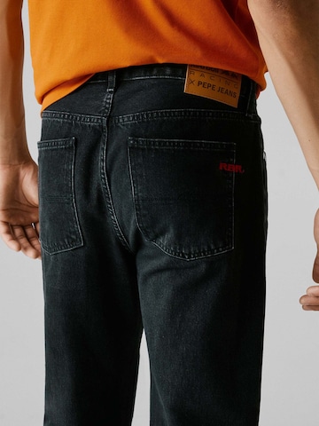 Red Bull Racing x Pepe Jeans Regular Jeans in Zwart
