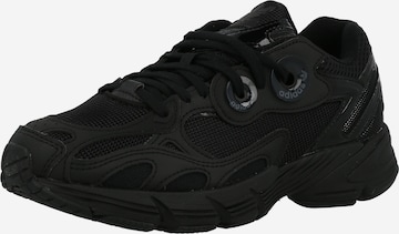 ADIDAS ORIGINALS Sneakers low 'Astir' i svart: forside