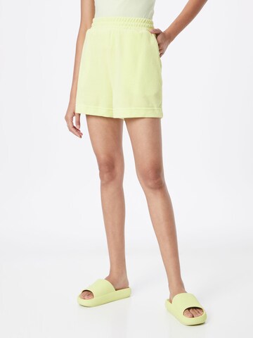 Monki Regular Trousers in Yellow: front
