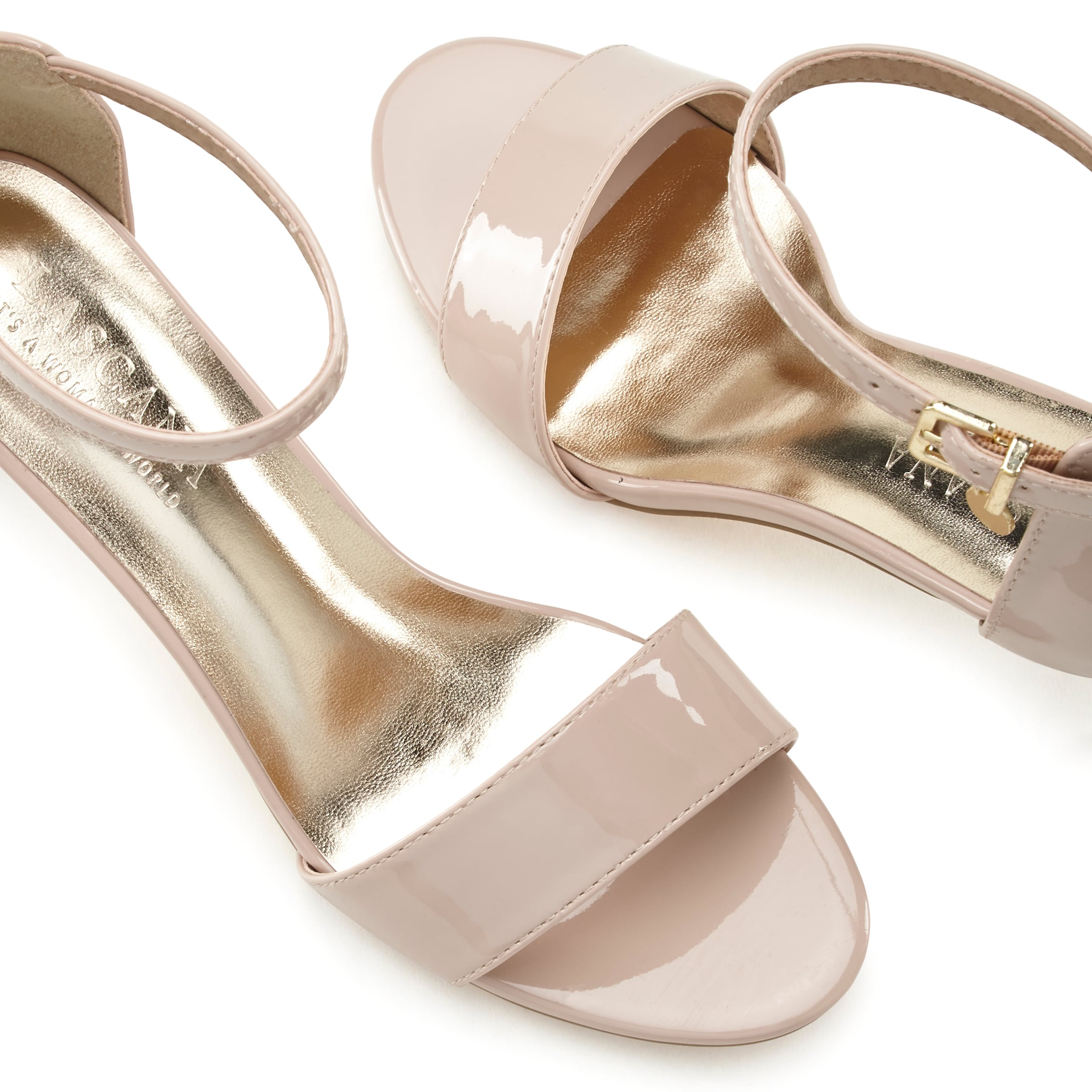 LASCANA Босоножки с ремешком в Смешанный