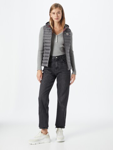 Gilet 'MALI' di JOTT in grigio