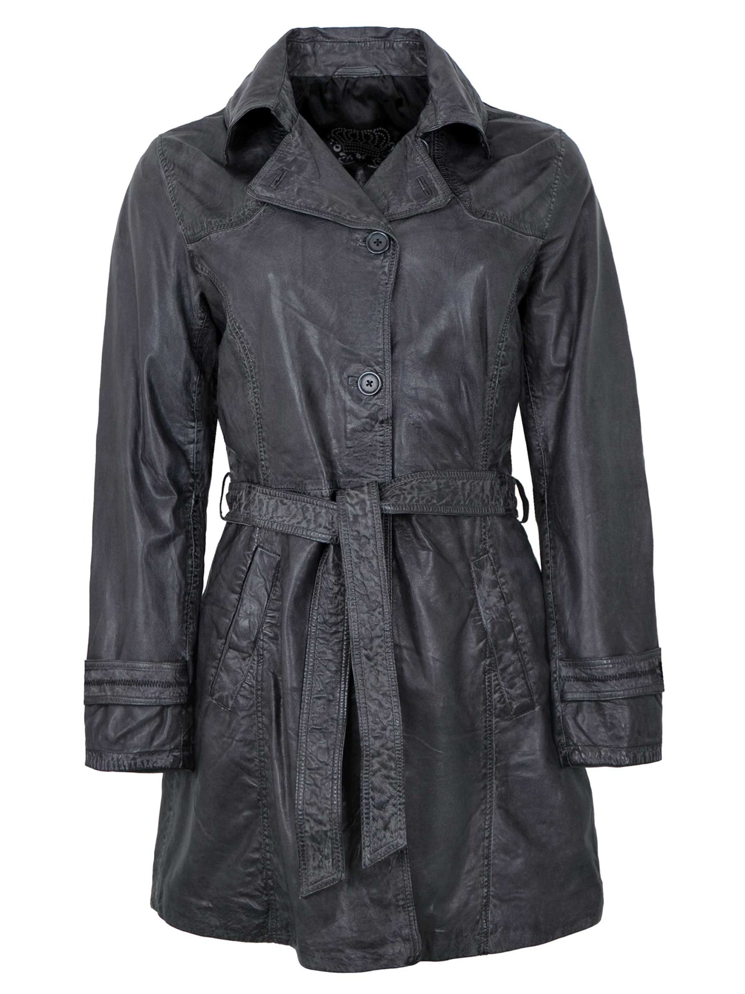 MADDOX Between-Season Jacket 'Borneo' in Black: front