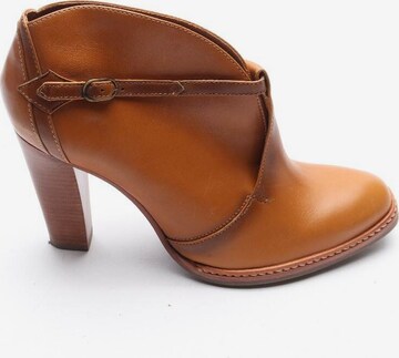 BOSS Dress Boots in 38 in Brown: front