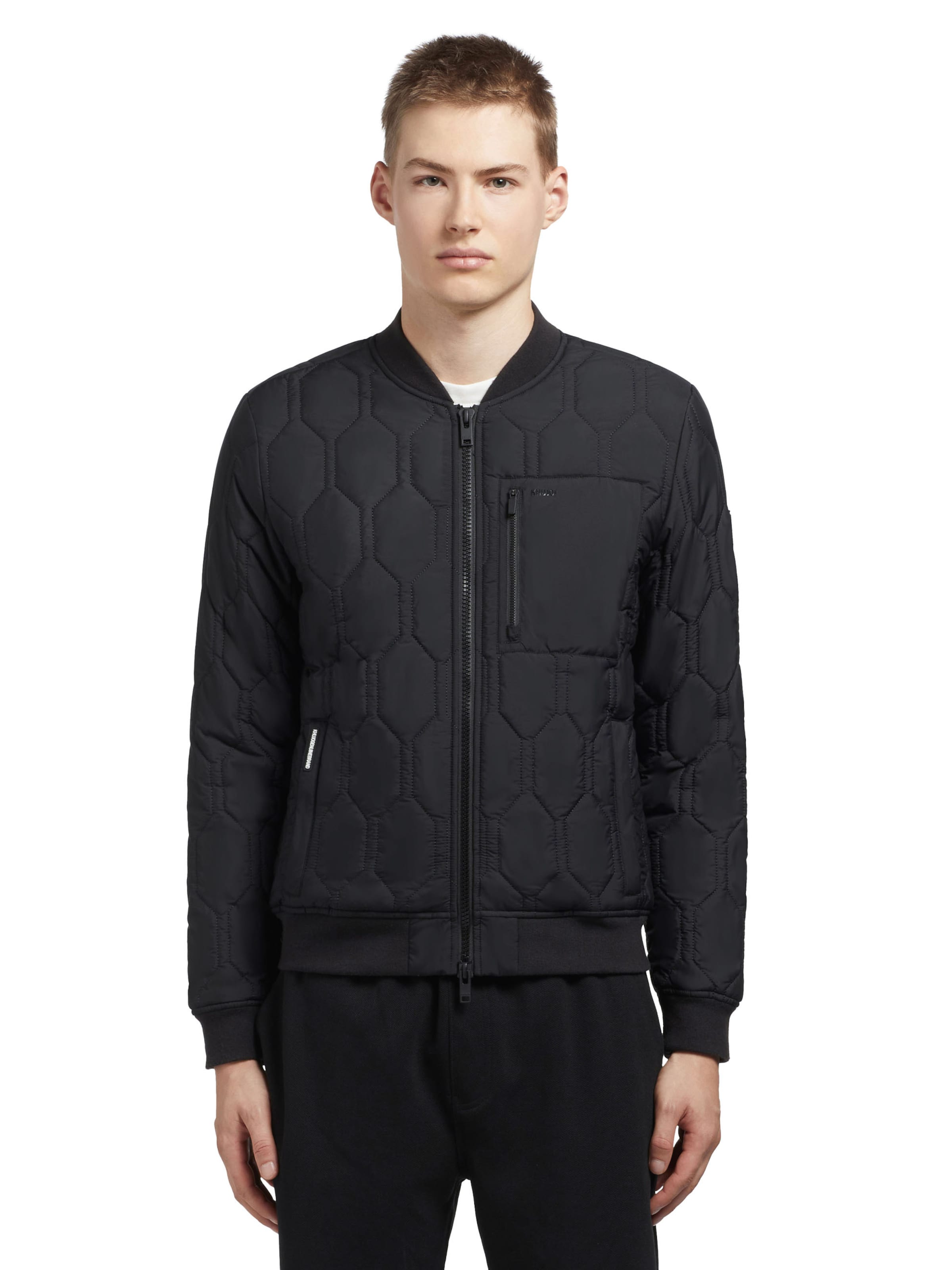 khujo Vinterjakke 'Nosar' i sort: forside