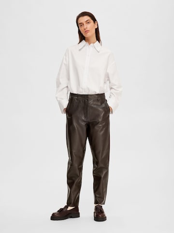 Effilé Pantalon SELECTED FEMME en marron