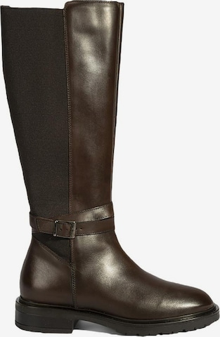 Desa Stiefel in Braun: Vorderseite