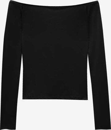 Tricou de la Pull&Bear pe negru: față