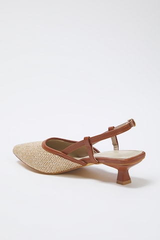 Trendyol Slingback Pumps in Brown