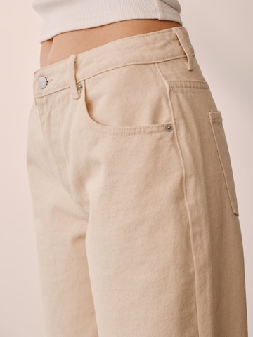 ABOUT YOU x Marie von Behrens - Loosefit Pantalón 'Eva' en beige