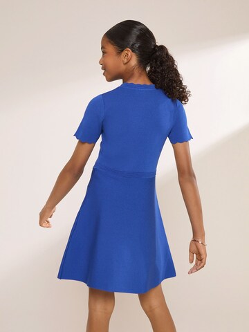 Rochie de la Lipsy pe albastru