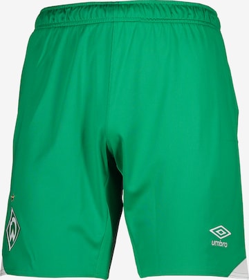 UMBRO Workout Pants in Green: front