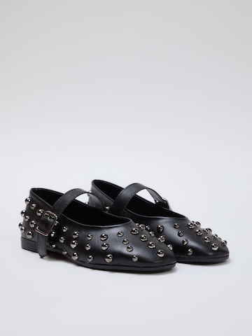 Trendyol Strap ballerina in Black