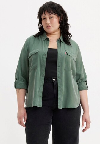 Levi's® Plus Blouse in Green: front