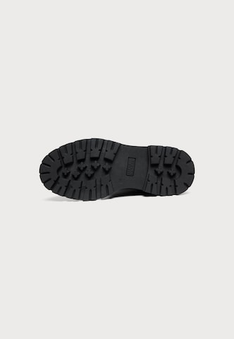 STEVE MADDEN Csizma 'Kiona' - fekete: alul
