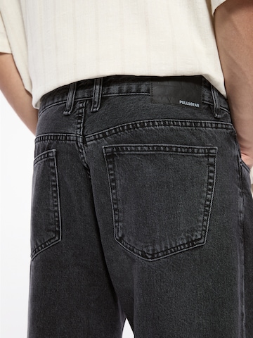 Pull&Bear Regular Дънки в черно