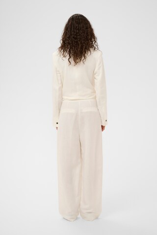 Regular Pantalon 'Ragna' SOAKED IN LUXURY en blanc