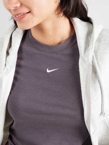 T-shirt 'CHLL' Nike Sportswear en gris