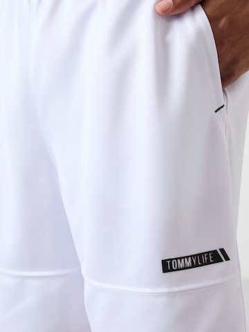 Regular Pantalon de sport Tommy Life en blanc