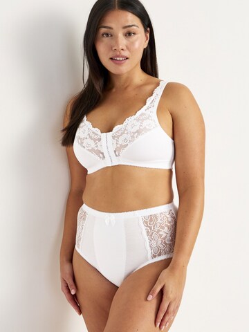 Cellbes of Sweden T-shirt Bra in White: front