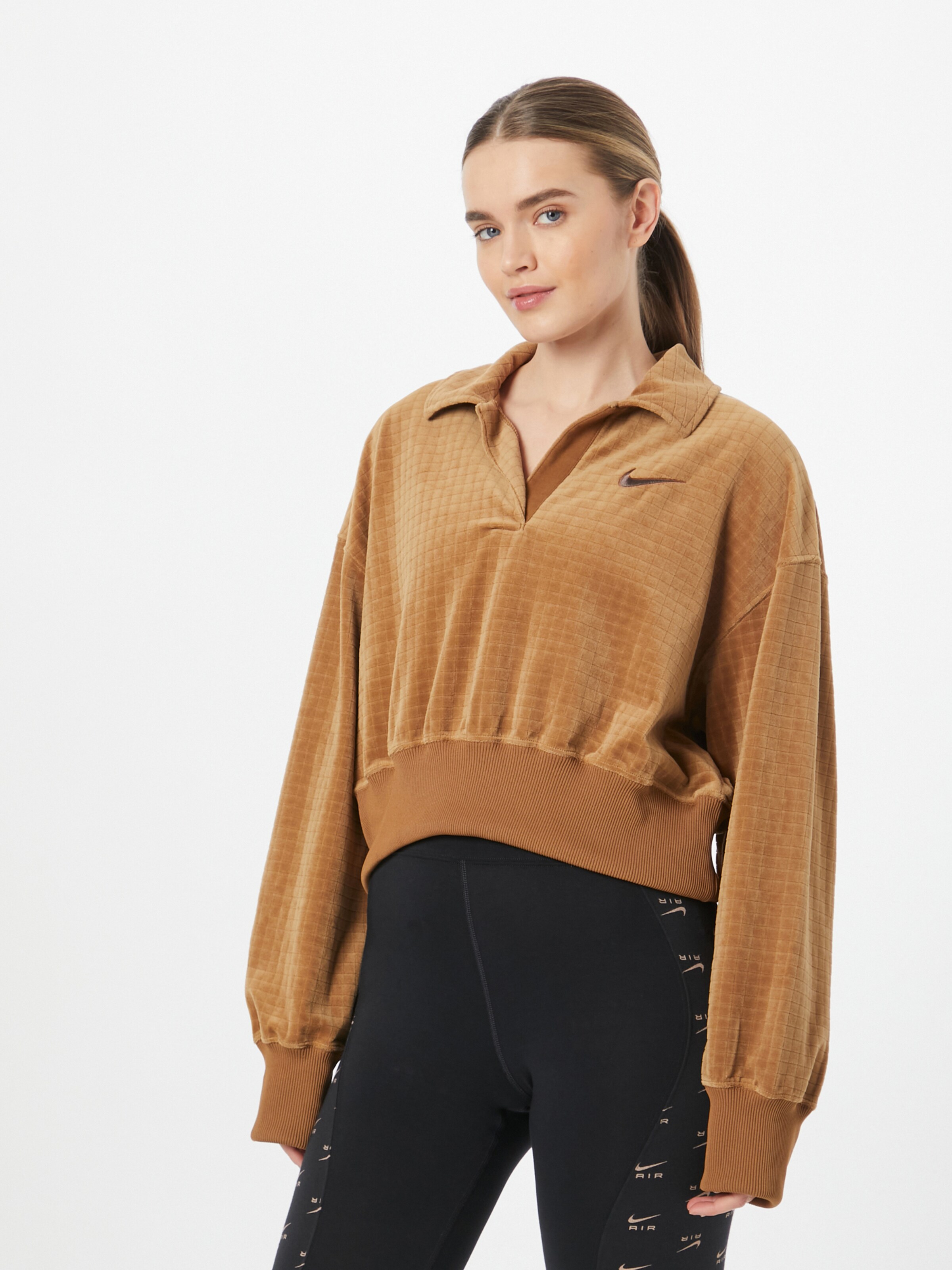 Nike Sportswear Sweatshirt in Karamel ABOUT YOU