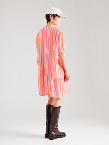 Robe d’été 'Pe44tra' Hailys en rose