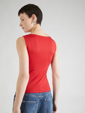 Top 'Annie' di WEEKDAY in rosso