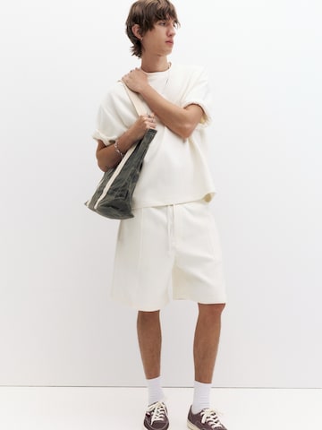 Pull&Bear Широка кройка Панталон в бяло